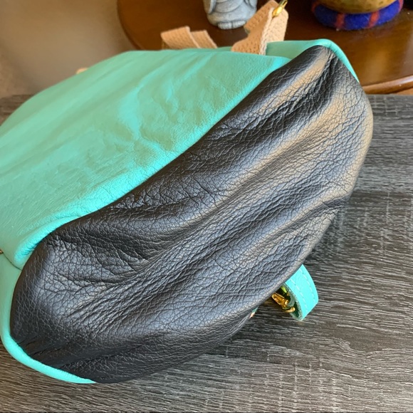 TwoLeos Design Jungle Print Canvas Backpack - Picture 6 of 8